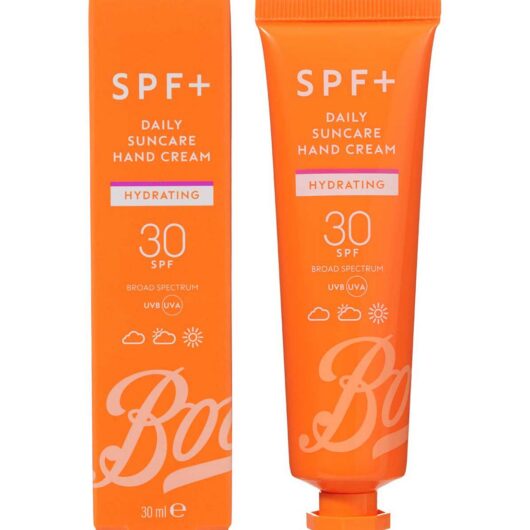 Boots Spf+ Hydrating Hand Cream Spf30 30Ml
