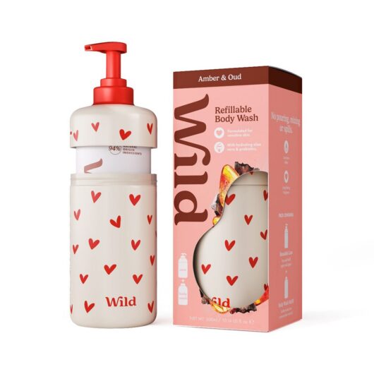 Wild Love Heart Body Wash Case + Amber & Oud Refill 300ml